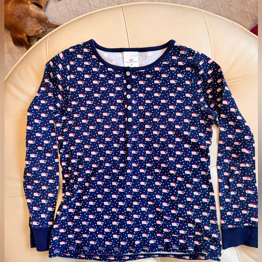 Vineyard Vines Christmas whale women’s pj set